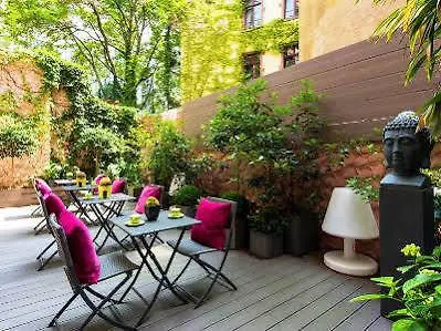 Ambassador Otel
