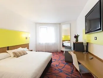 Ambassador Hotel 3*