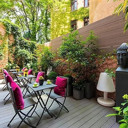 Ambassador Hotel 3*