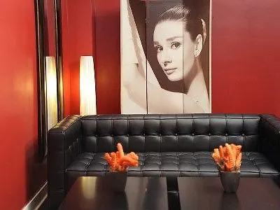 Ambassador Hotel 3*