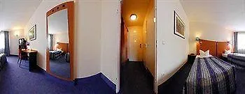 Ambassador 3*