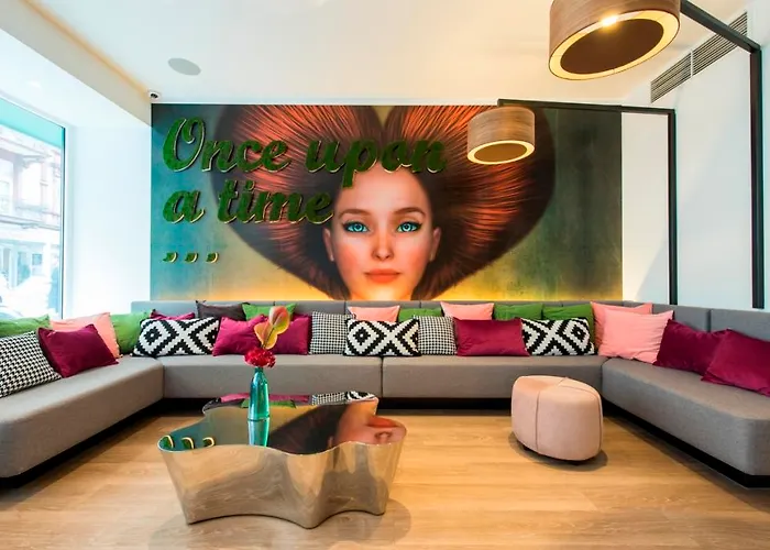 Ambassador מלון 3*