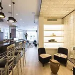 Ambassador Hotel 3*