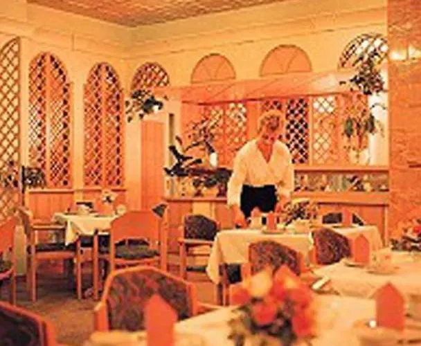 Ambassador 3* Frankfurt am Main